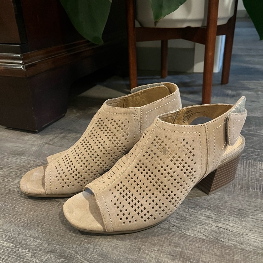 Lorna Heels